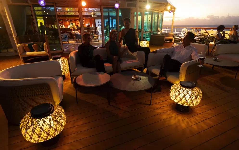 Paul Gauguin Cruises MS Paul Gauguin La Palette Lifestyle 2 ©Paul Gauguin Cruises.jpg